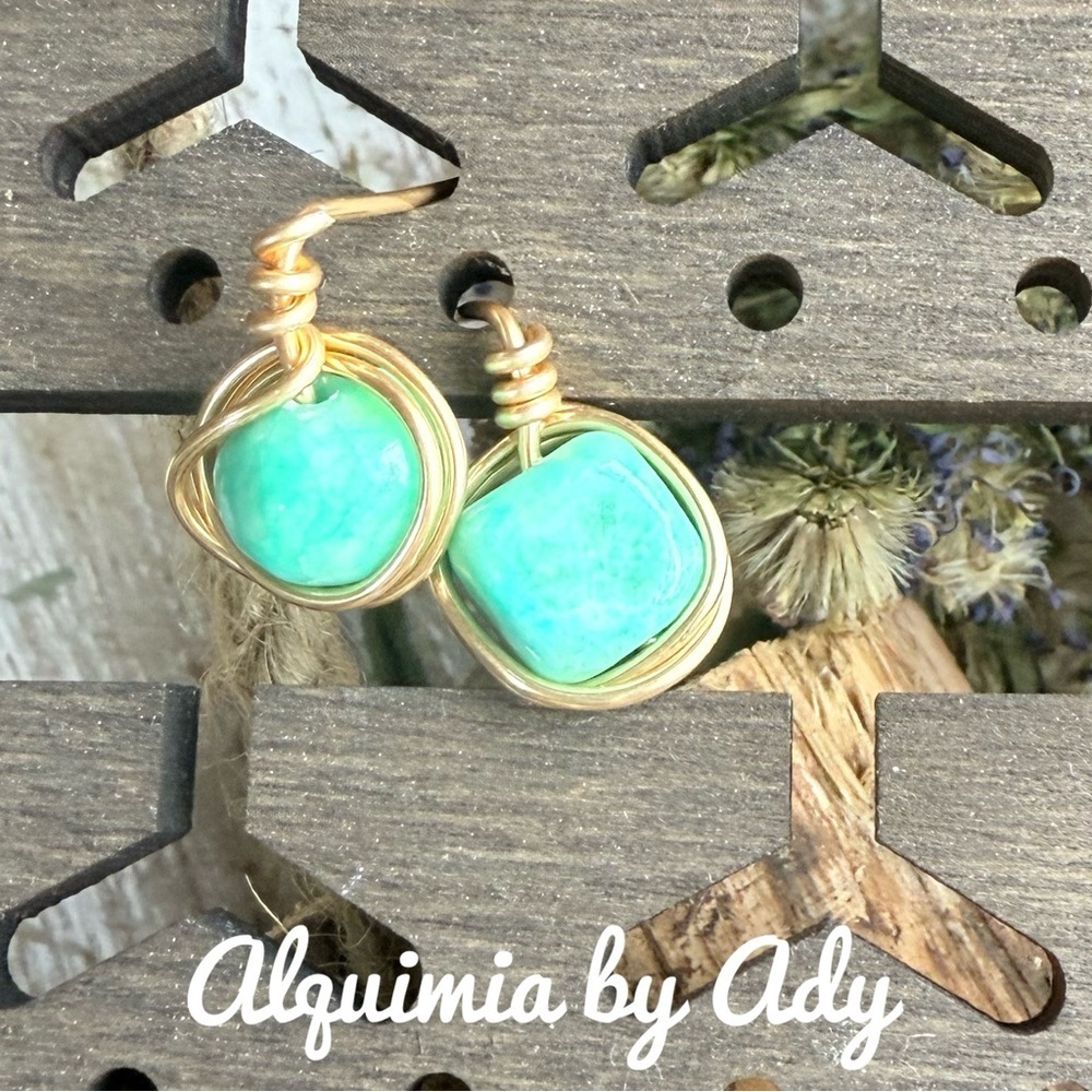 Alquimia Green Gemstone Gold Earrings